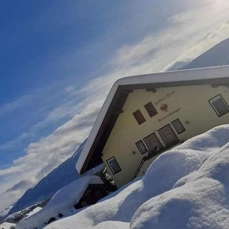 ホテル Landhaus Tirol プレッセッガー・ゼー エクステリア 写真