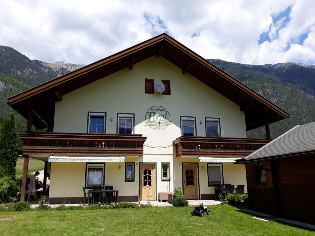 ホテル Landhaus Tirol プレッセッガー・ゼー エクステリア 写真